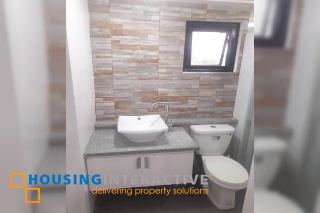 for rent 5br with parking house and lot in merville park