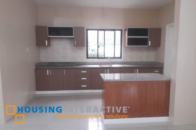 for rent 5br with parking house and lot in merville park