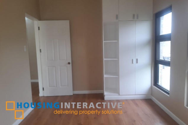 for rent 5br with parking house and lot in merville park