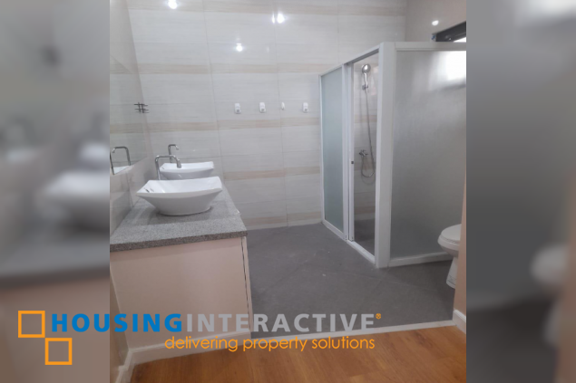 for rent 5br with parking house and lot in merville park