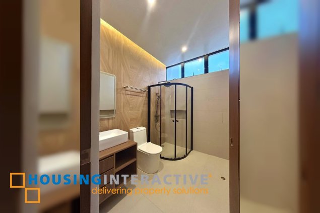 for sale 2-storey single detached 3br with parking in muntinlupa