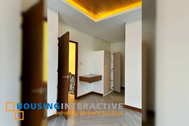 for sale 2-storey single detached 3br with parking in muntinlupa