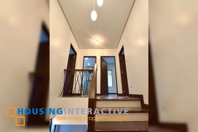 for sale 2-storey single detached 3br with parking in muntinlupa