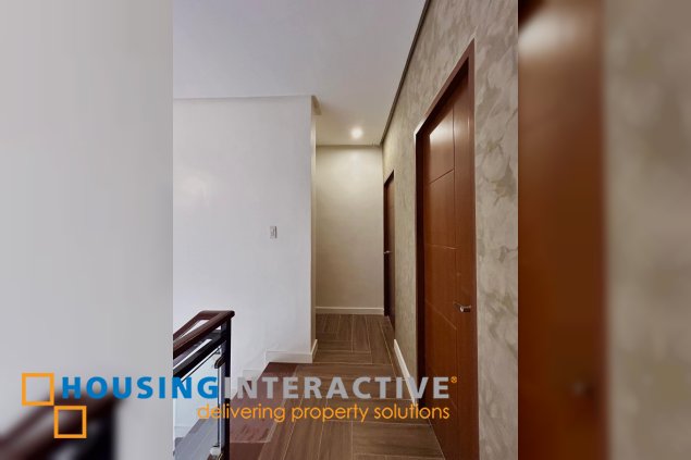 for sale 2-storey single detached 3br with parking in muntinlupa