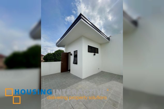 for sale 3-storey single detached 3br with parking in muntinlupa