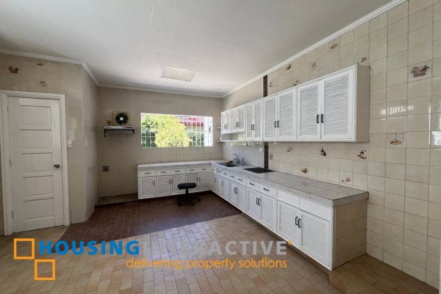 2br bungalow house for lease in alabang hills village