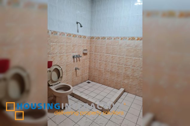 bare house 5br for lease in blue ridge b