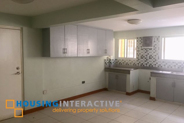 bare house 5br with parking for lease in blue ridge a