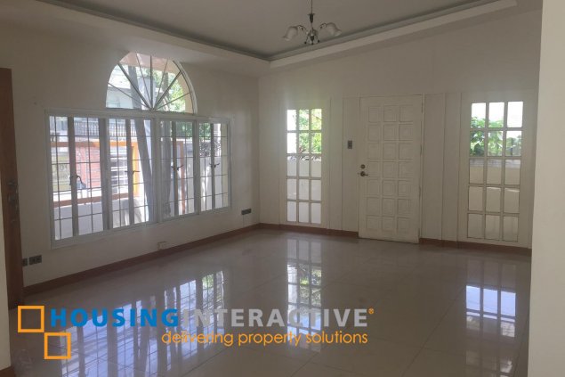 bare house 5br with parking for lease in blue ridge a