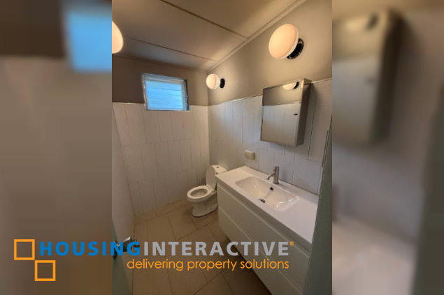 for lease bungalow house in san lorenzo village, makati city