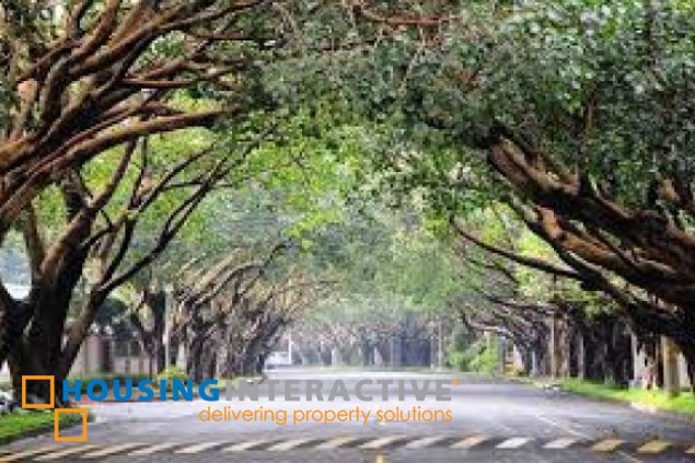 2 storey house 3br with parking for lease in dasmariñas village