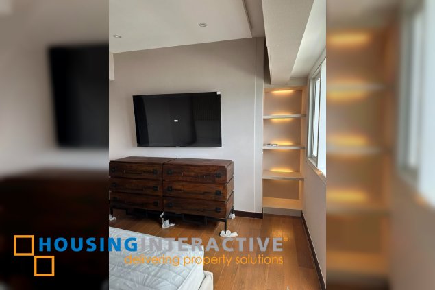 fuly furnished 4br unit with parking for sale in royalton in capitol commons