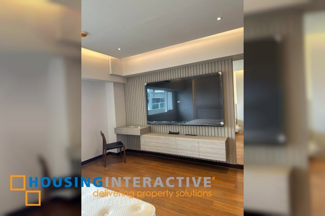 fuly furnished 4br unit with parking for sale in royalton in capitol commons