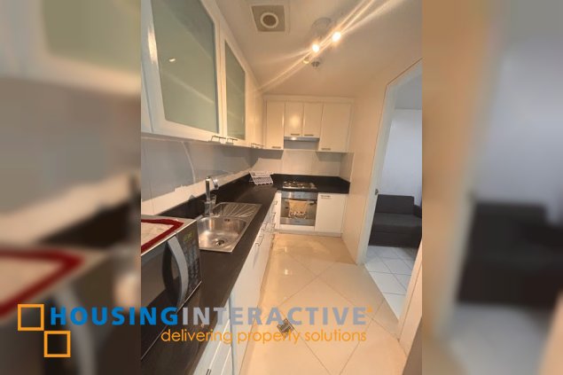 for sale 2br with parking in 8forbestown