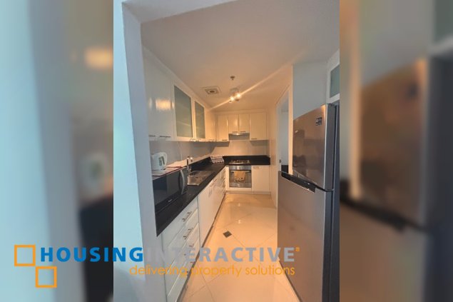 for sale 2br with parking in 8forbestown