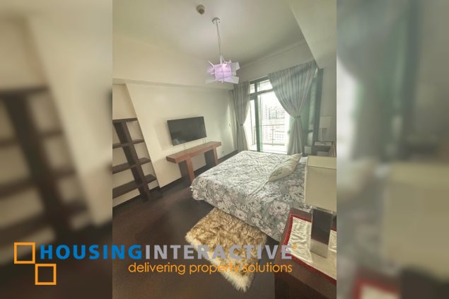 for sale 2br with parking in 8forbestown