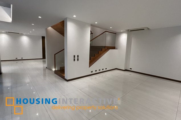 valle verde brand new townhouse with elevator for sale