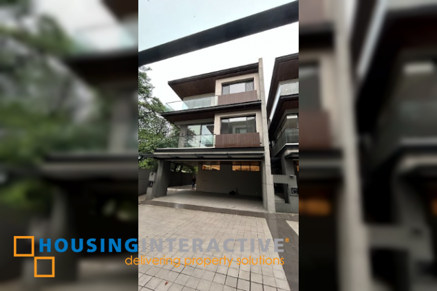valle verde brand new townhouse with elevator for sale