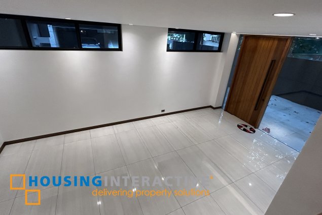 valle verde brand new townhouse with elevator for sale