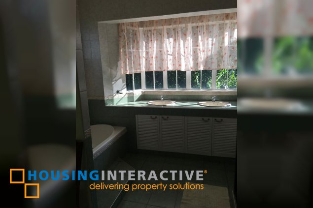 house for sale in multinational village