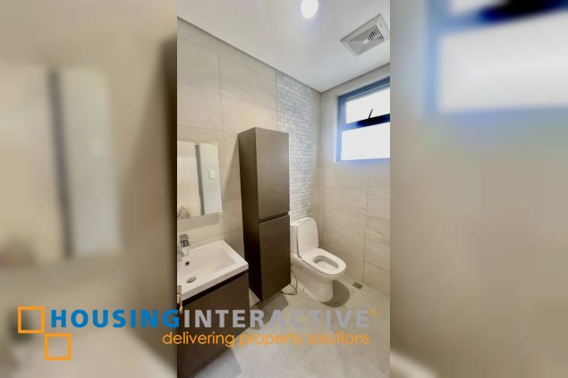 house for sale in horseshoe village