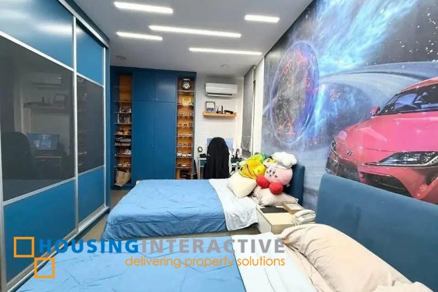 luxury unit at manhattan premier townhomes, samar avenue, quezo