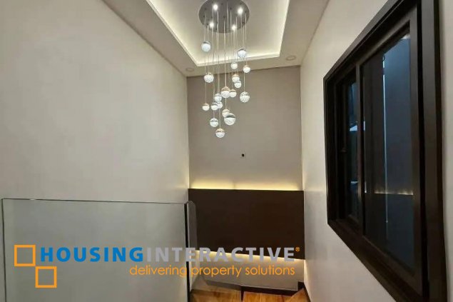 luxury unit at manhattan premier townhomes, samar avenue, quezo