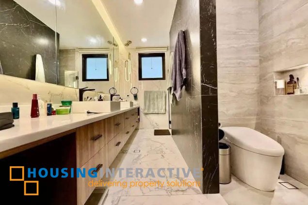 luxury unit at manhattan premier townhomes, samar avenue, quezo