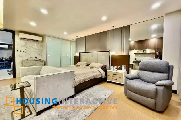 luxury unit at manhattan premier townhomes, samar avenue, quezo