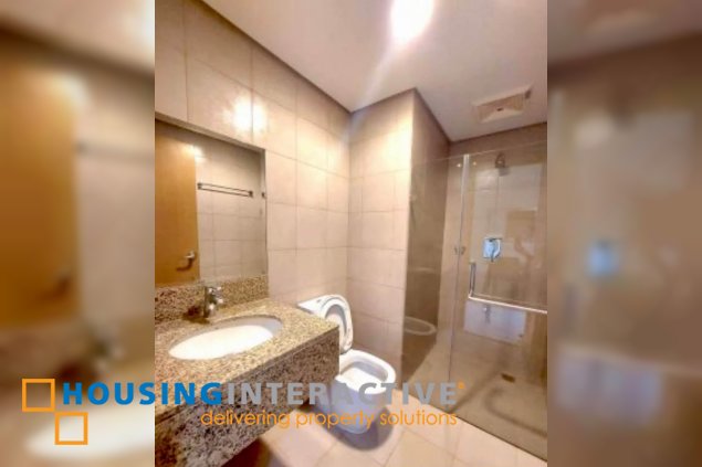 fully furnished 1br unit for lease in time square west