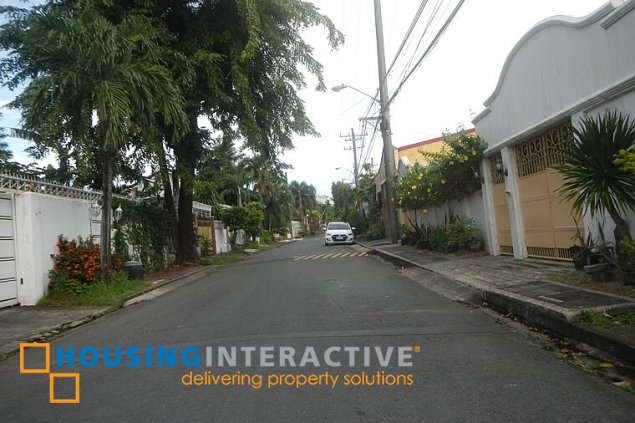 for lease: newly renovated 4br bungalow in merville, parañaque