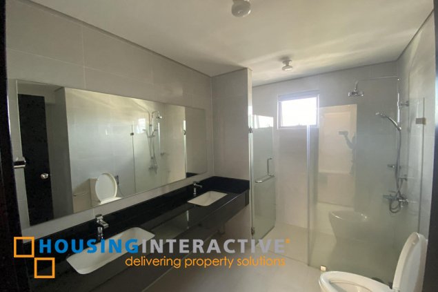 for rent fully furnished 3br with parking in park triangle