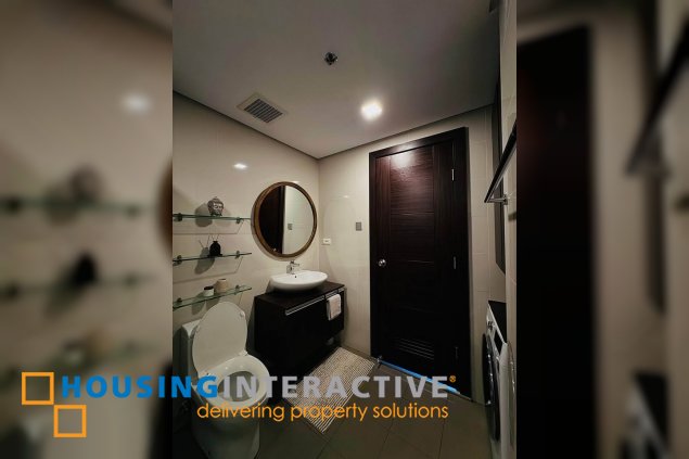 fully furnished 1br unit for lease in the trion towers