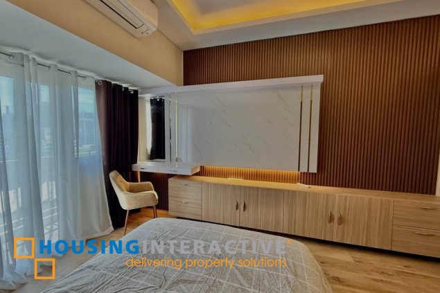 fully furnished 2br unit with parking for lease in park mckinley west