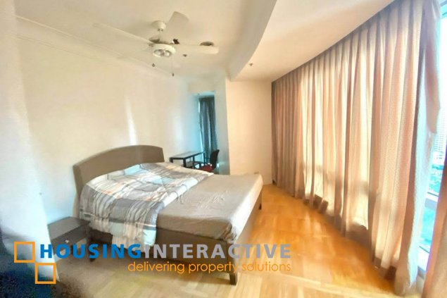 furnished 3br unit with balcony and parking for lease in one mckinley place