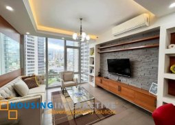 fully furnished 3br unit with parking for lease in proscenium at rockwell
