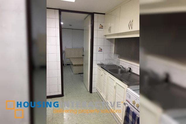 furnished penthouse unit with parking for lease in mayfair mansion