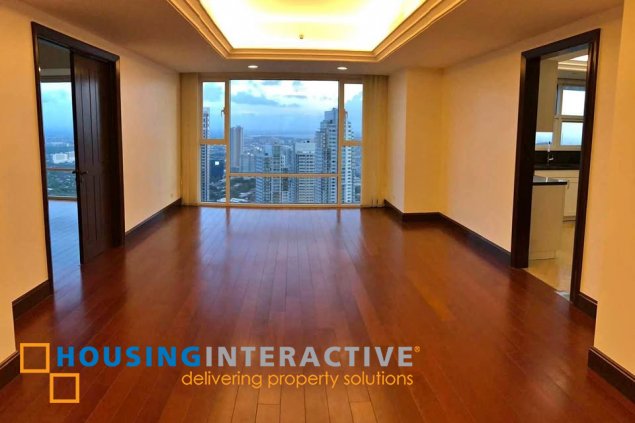 semi-furnished 3br unit with parking for lease in discovery primea
