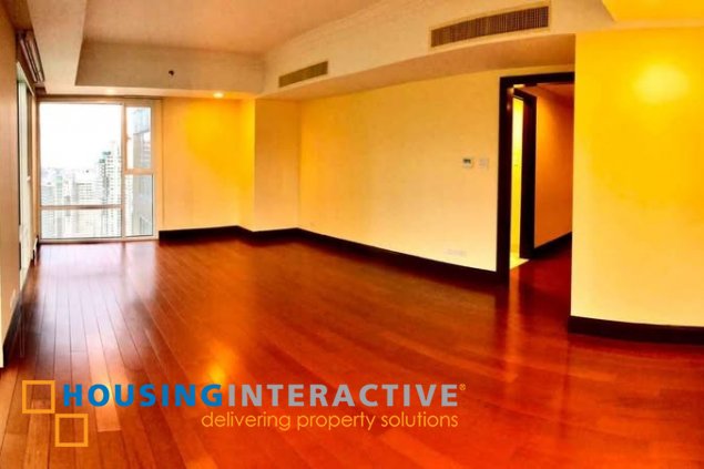 semi-furnished 3br unit with parking for lease in discovery primea