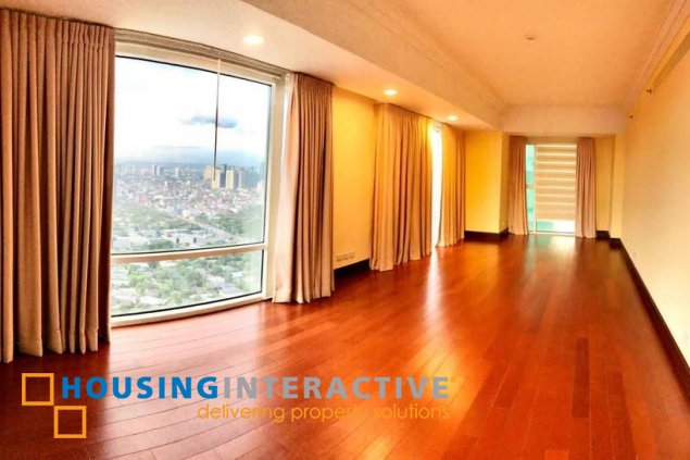 semi-furnished 3br unit with parking for lease in discovery primea