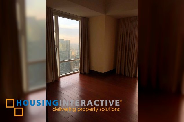 semi-furnished 3br unit with parking for lease in discovery primea