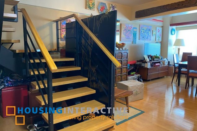 unfurnished 3br unit with parking for sale in one rockwell