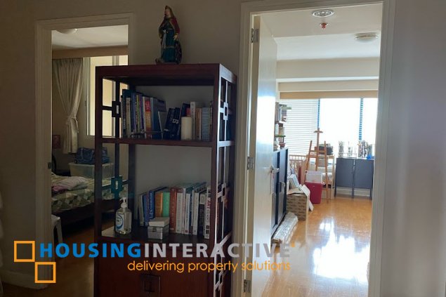 unfurnished 3br unit with parking for sale in one rockwell