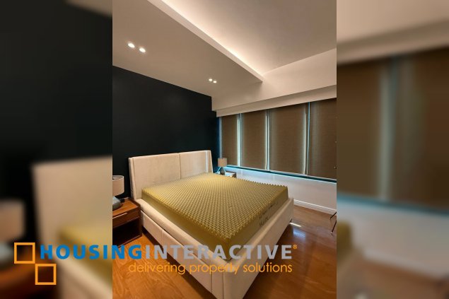 fully furnished 2br unit with parking for lease in one rockwell