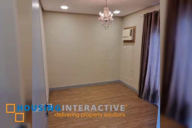 for sale semi furnished 3 storey townhouse in ametta place pasig