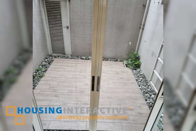 for sale semi furnished 3 storey townhouse in ametta place pasig