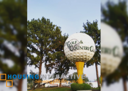 house for sale in valley golf subdivision