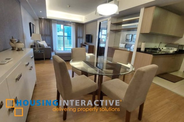 fully furnished 1br unit with balcony and parking for lease in one maridien