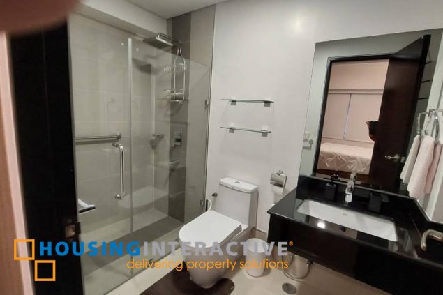 fully furnished 1br unit with balcony and parking for lease in one maridien