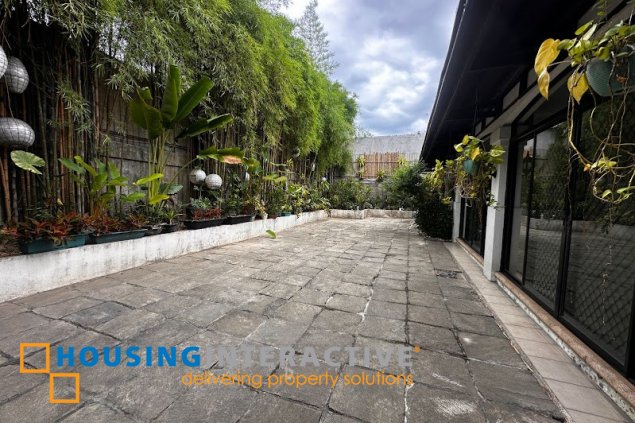 for sale house 5br with parking slots in mandaluyong